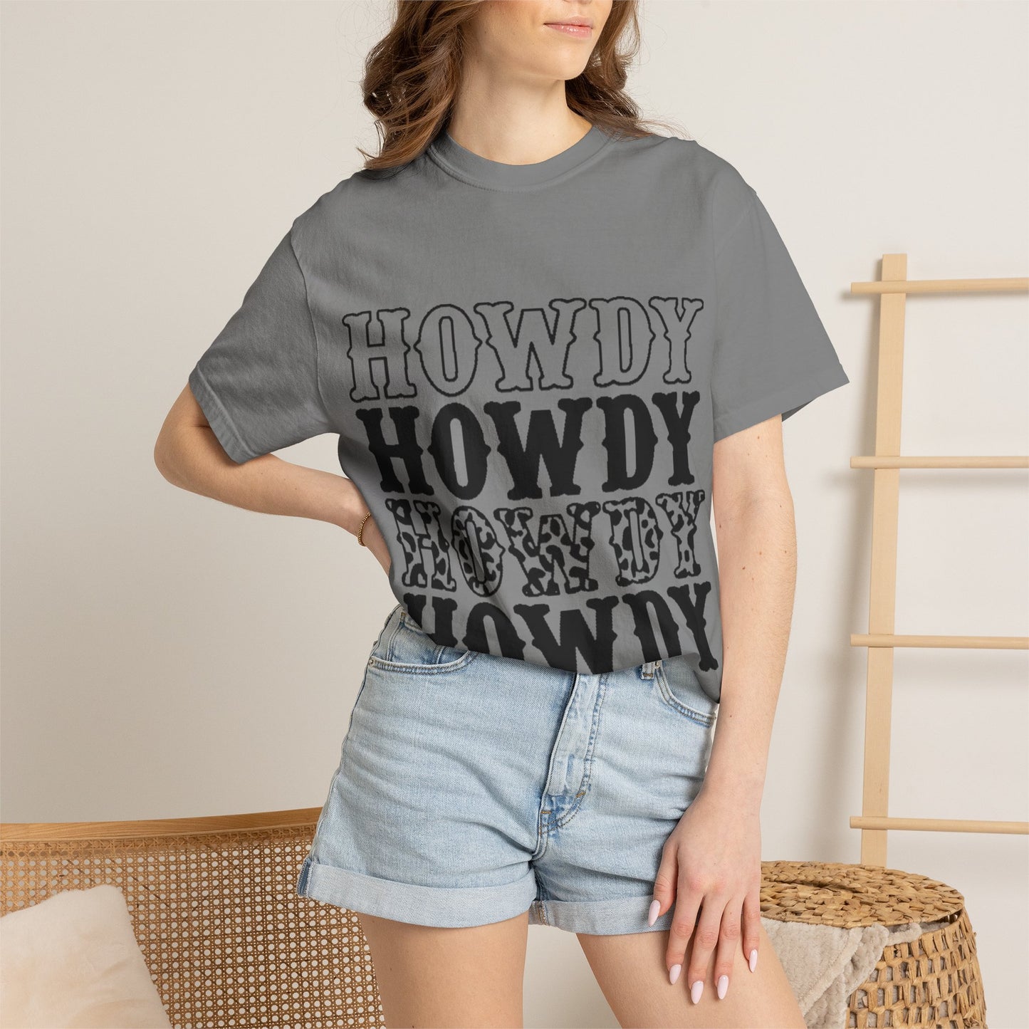 Howdy Repeat Tee — Vintage Western Lettering T-Shirt