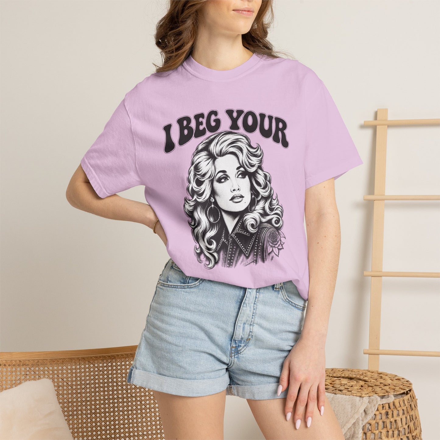 “I Beg Your” Retro Glam Portrait Tee