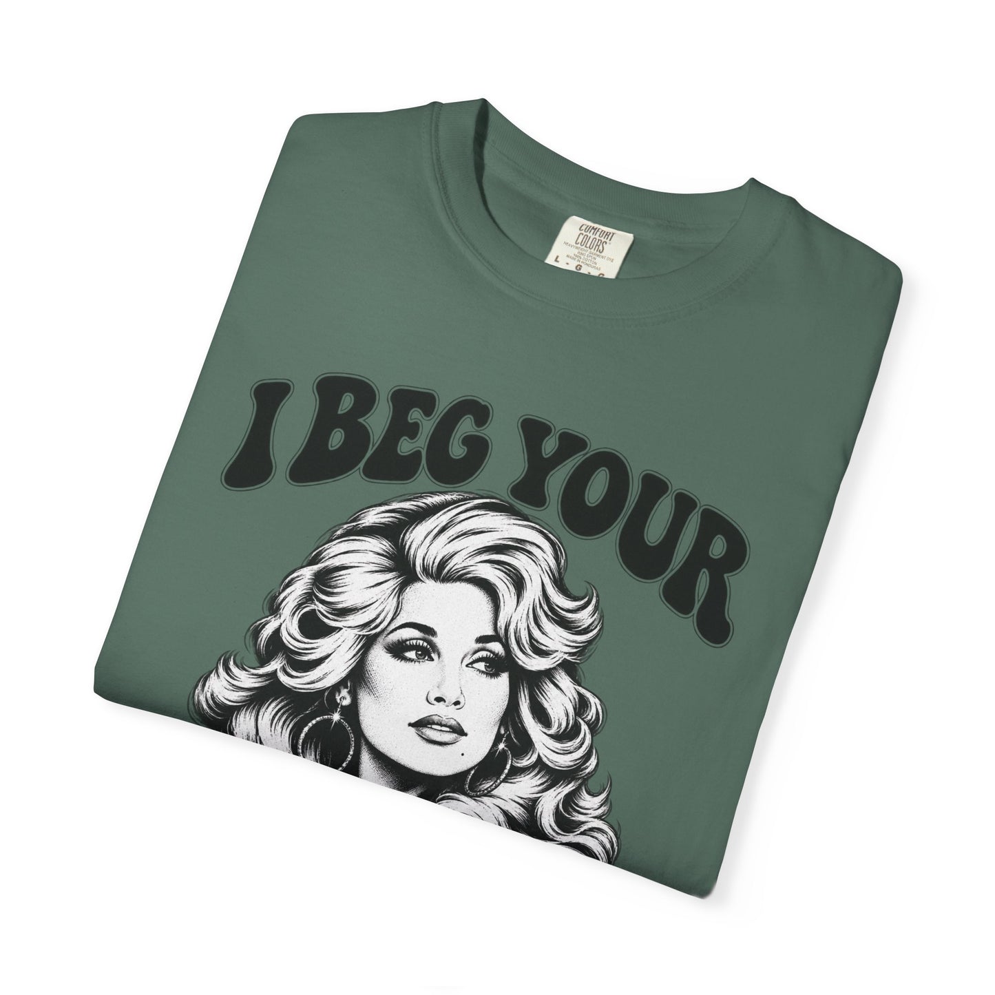 “I Beg Your” Retro Glam Portrait Tee