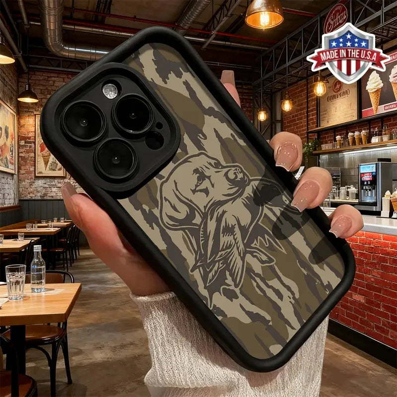 Vintage Hunting Dog Camouflage Phone Case