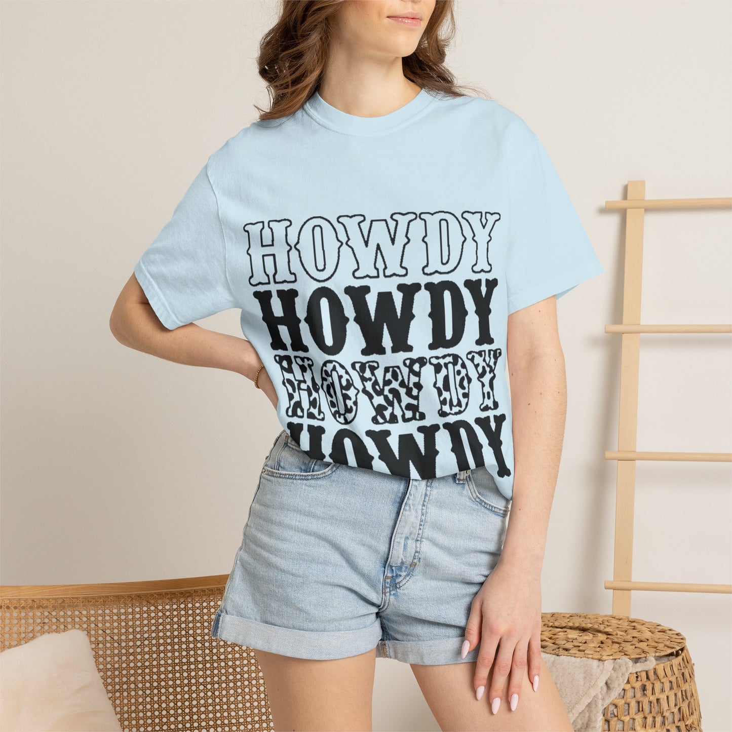 Howdy Repeat Tee — Vintage Western Lettering T-Shirt