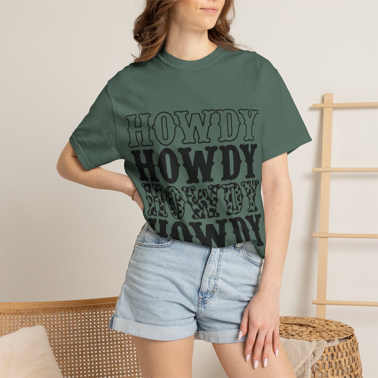 Howdy Repeat Tee — Vintage Western Lettering T-Shirt