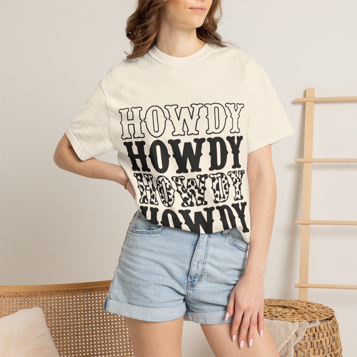 Howdy Repeat Tee — Vintage Western Lettering T-Shirt