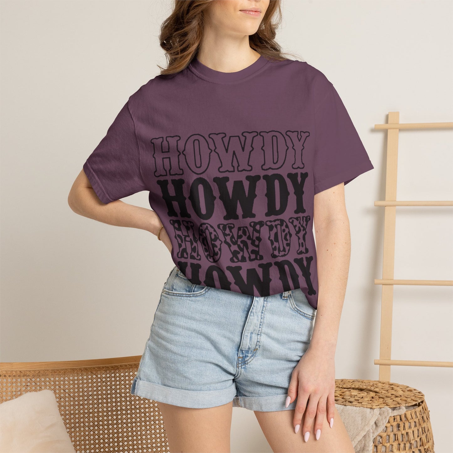 Howdy Repeat Tee — Vintage Western Lettering T-Shirt