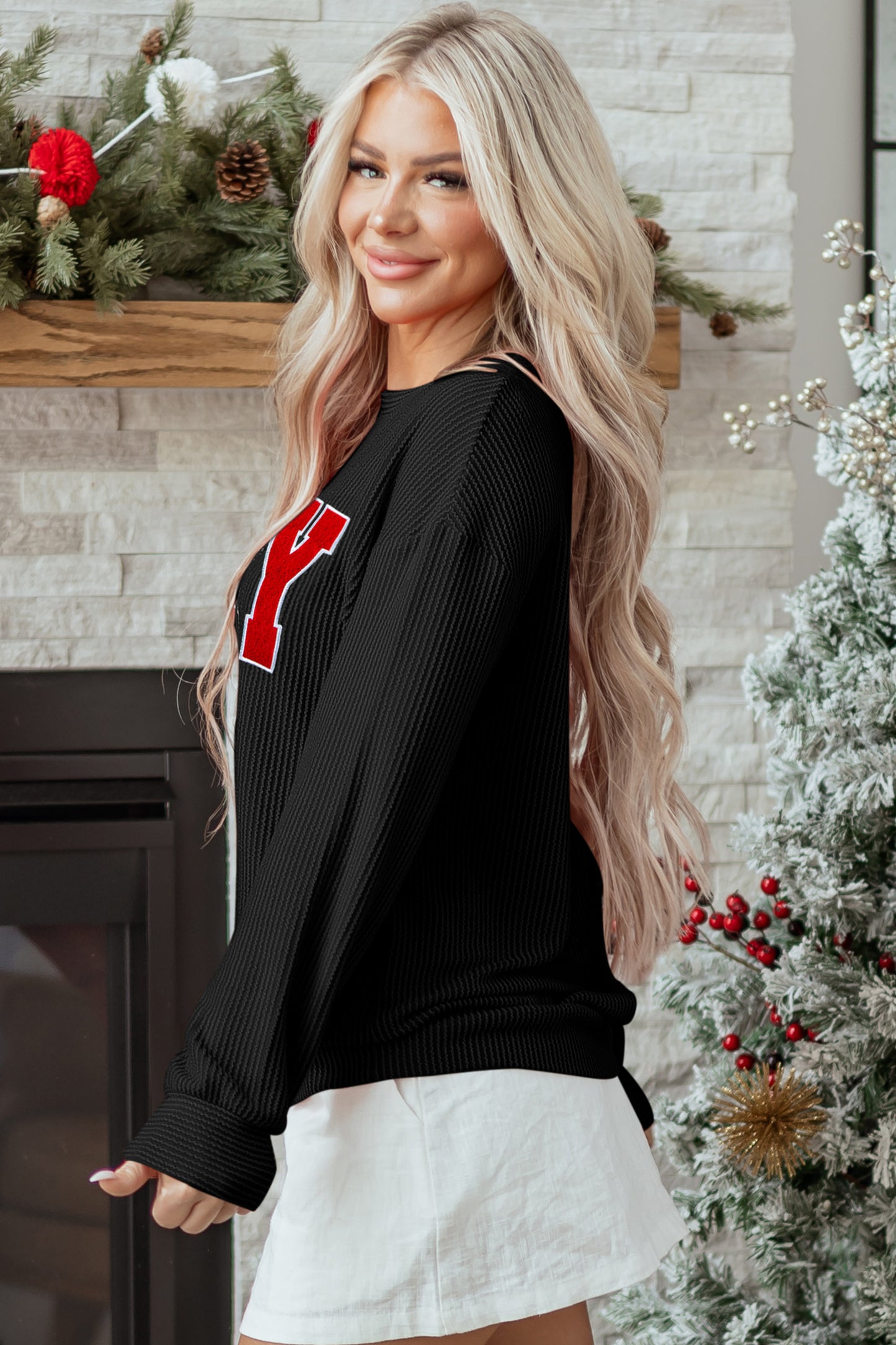 Evergreen Twisted Rib Outlined Merry Letter Graphic Loose Long Sleeve Top