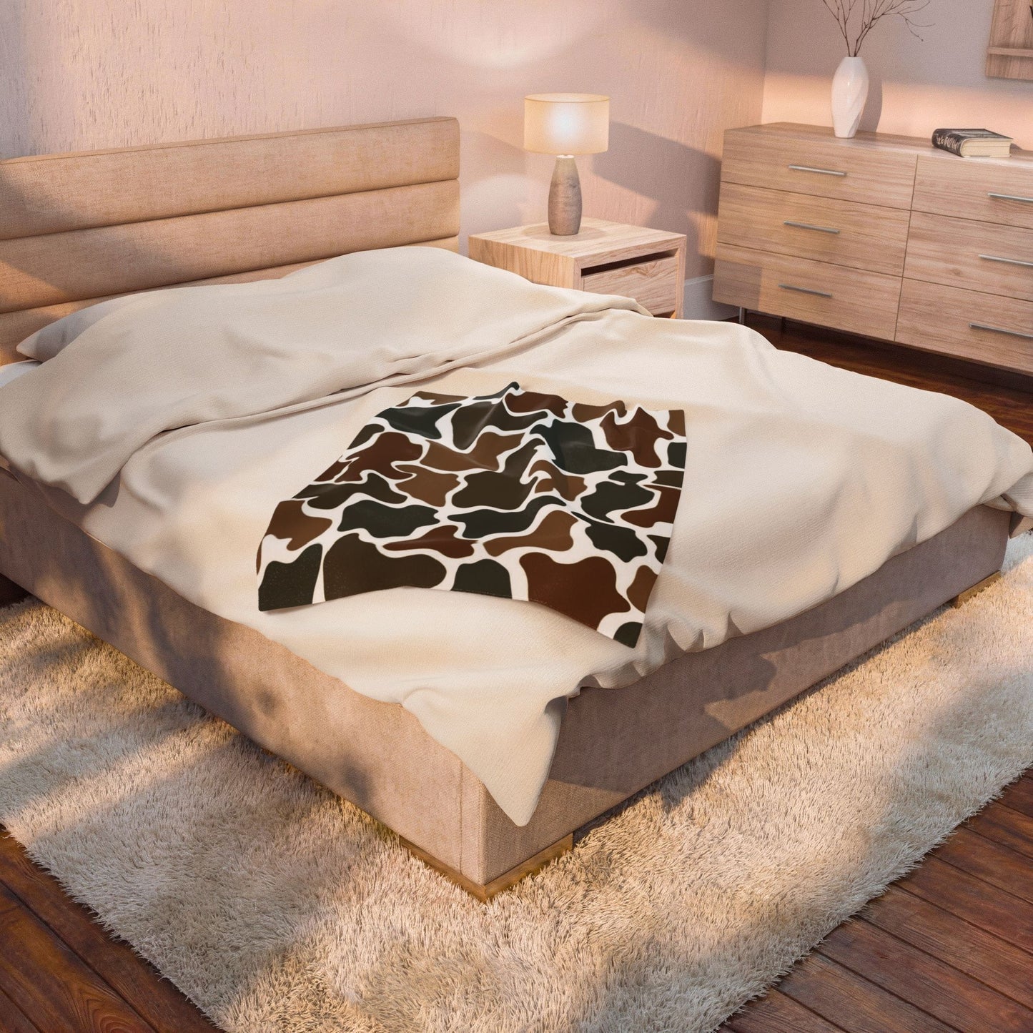 Camouflage Velveteen Plush Blanket — Cozy Brown & Olive Camo Throw