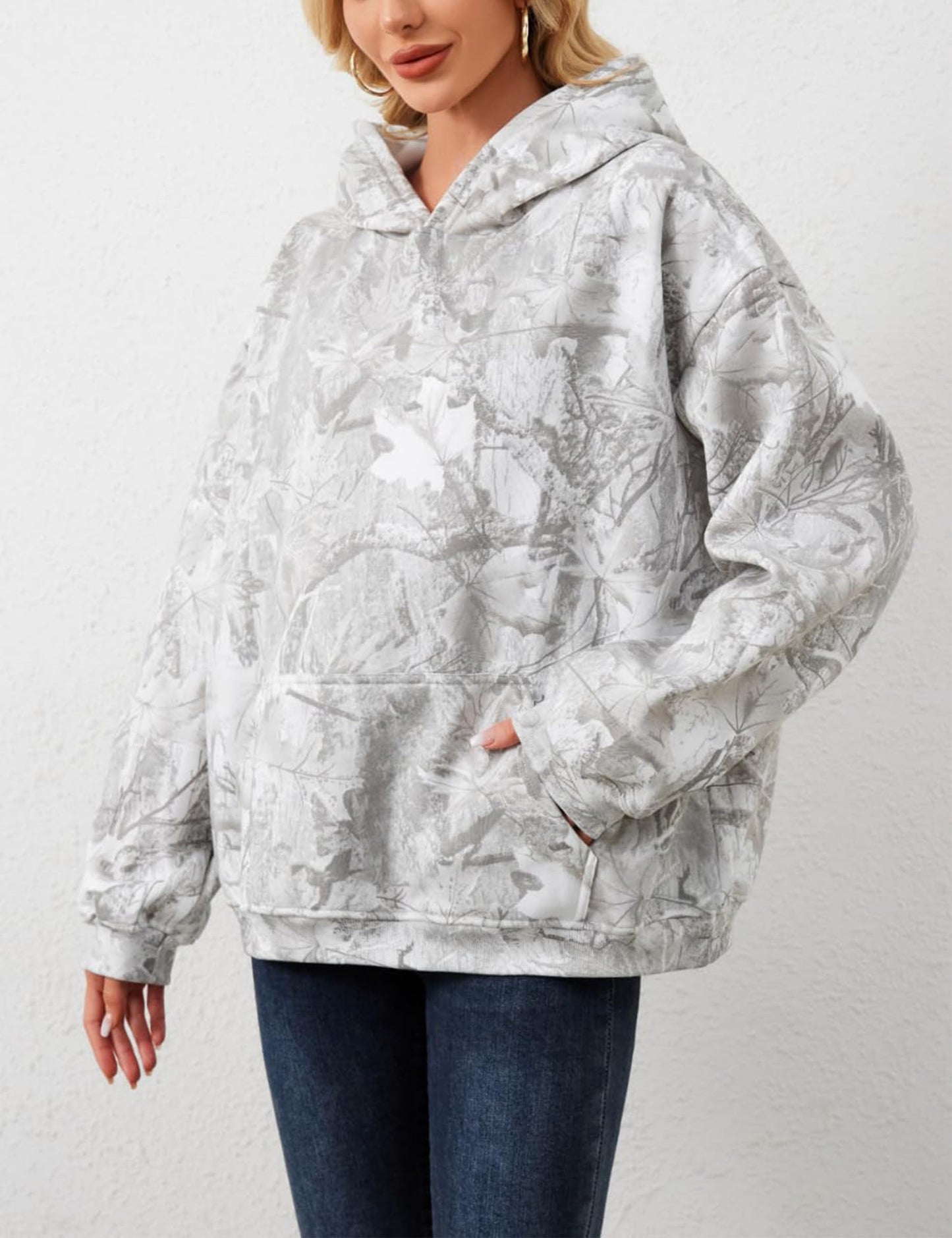 Womens Oversized Camo Hoodie Y2k Maple Leaf Print Fleece Hooded Pullover Sweatshirt Casual Long Sleeve Fall Outfits