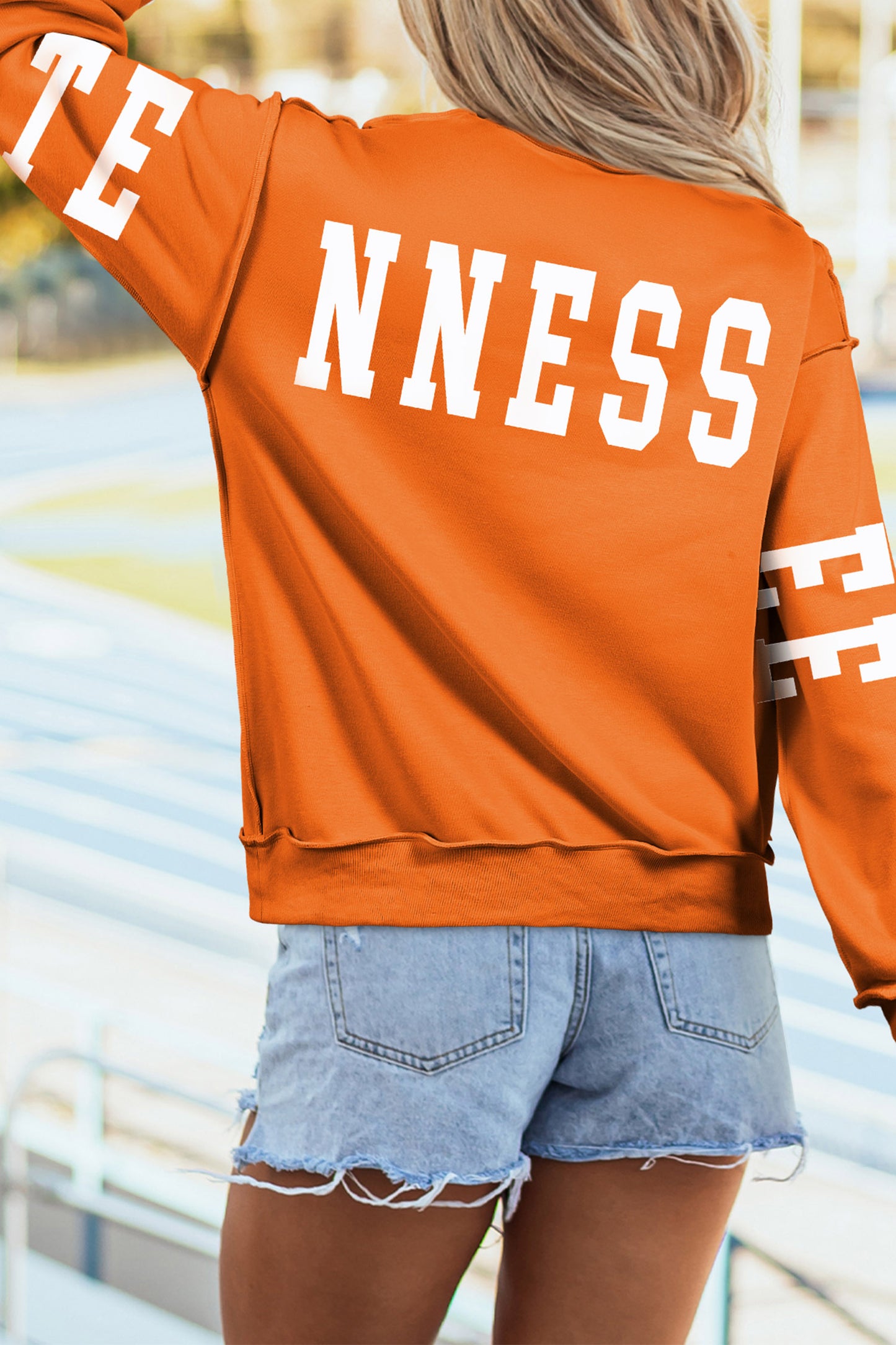 Carrot TN TENNESSEE Letter Print Exposed Seam Detail High Neck Sweatshirt